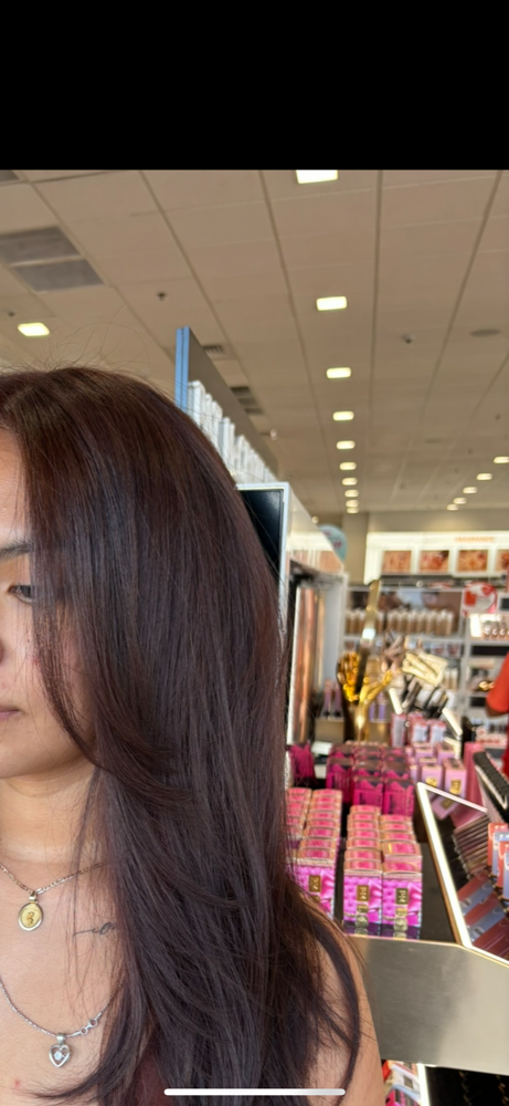 Root Touch-up at MultiDimensionalMel in Las Vegas, NV