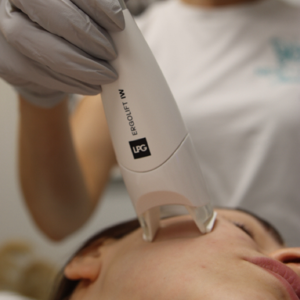 LPG Facial Rejuvenation at New U Body Aesthetics Schaumburg in Schaumburg, IL
