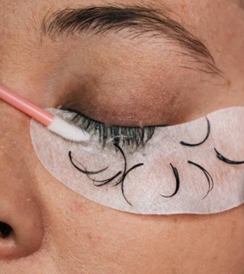 Lash Extension Removal