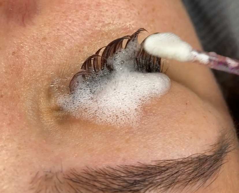Lash Bath
