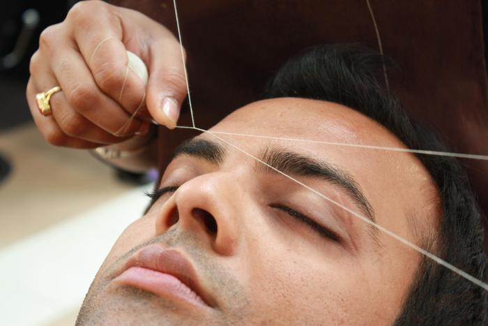 Threading Upper Lips/ Eyebrows