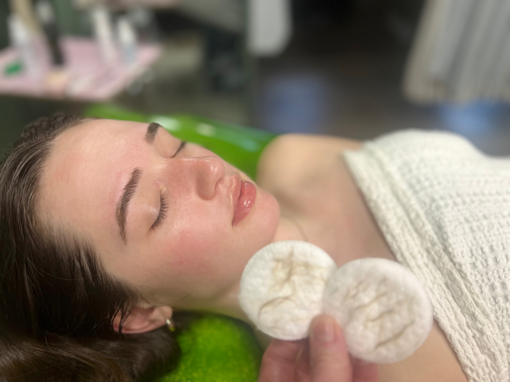 Dermaplaning Facial