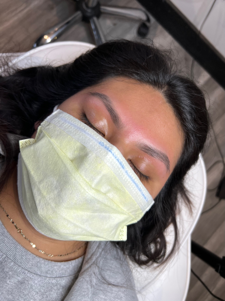 The Mini Brow Touch Up