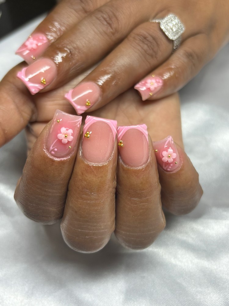 Short Nails With Gems & Design