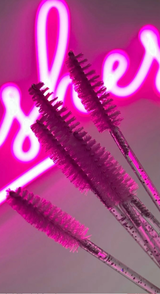 Weekly Lash Touch Up