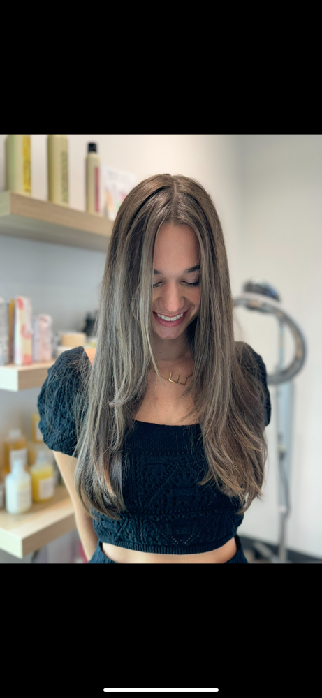 Women's Cut & Style