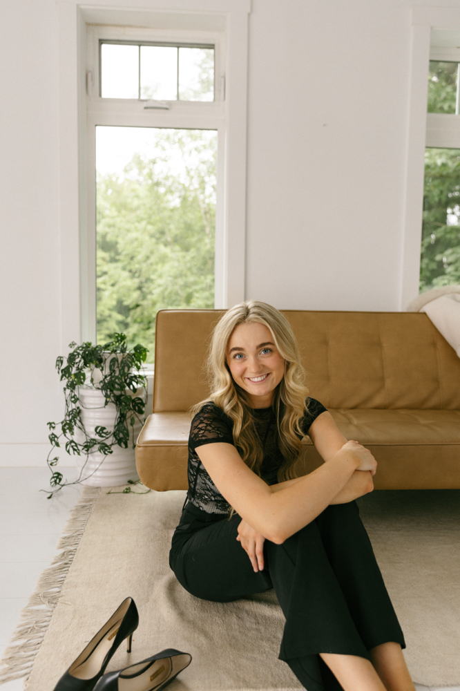 Brow, Lip & Chin Wax at Urskinwithizzy at Cheers in Bellingham, WA