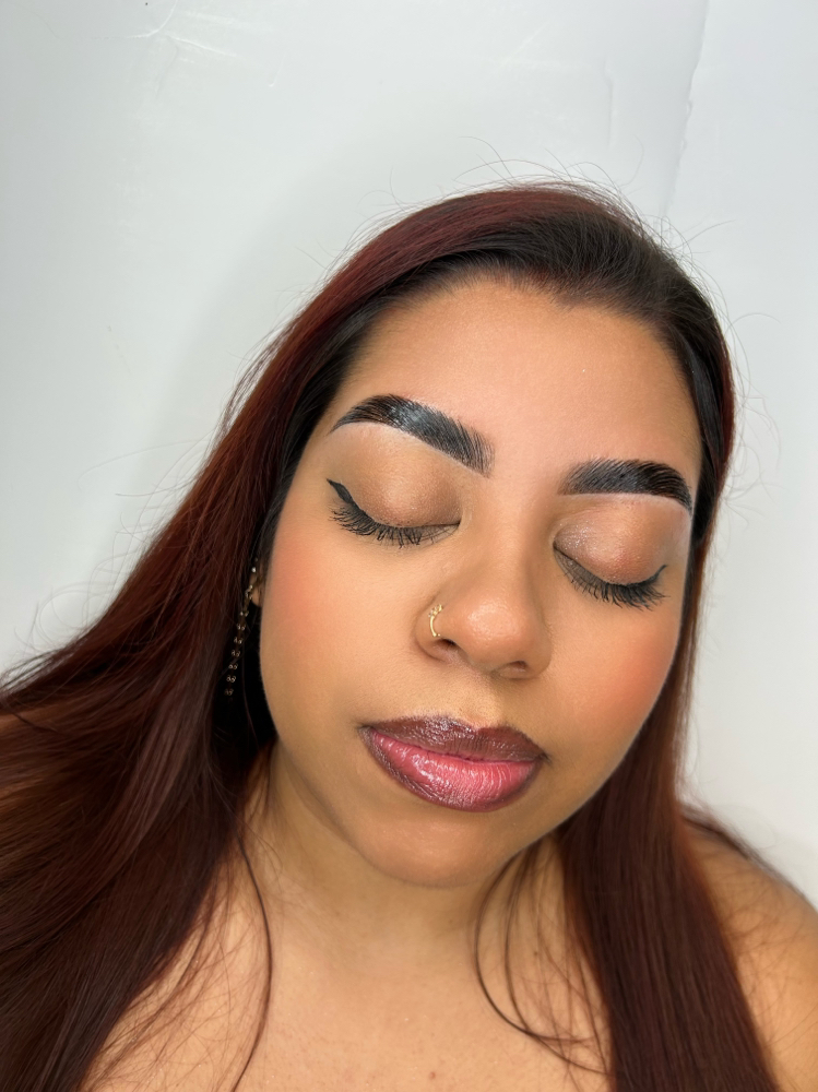 Brow Lamination & Tint