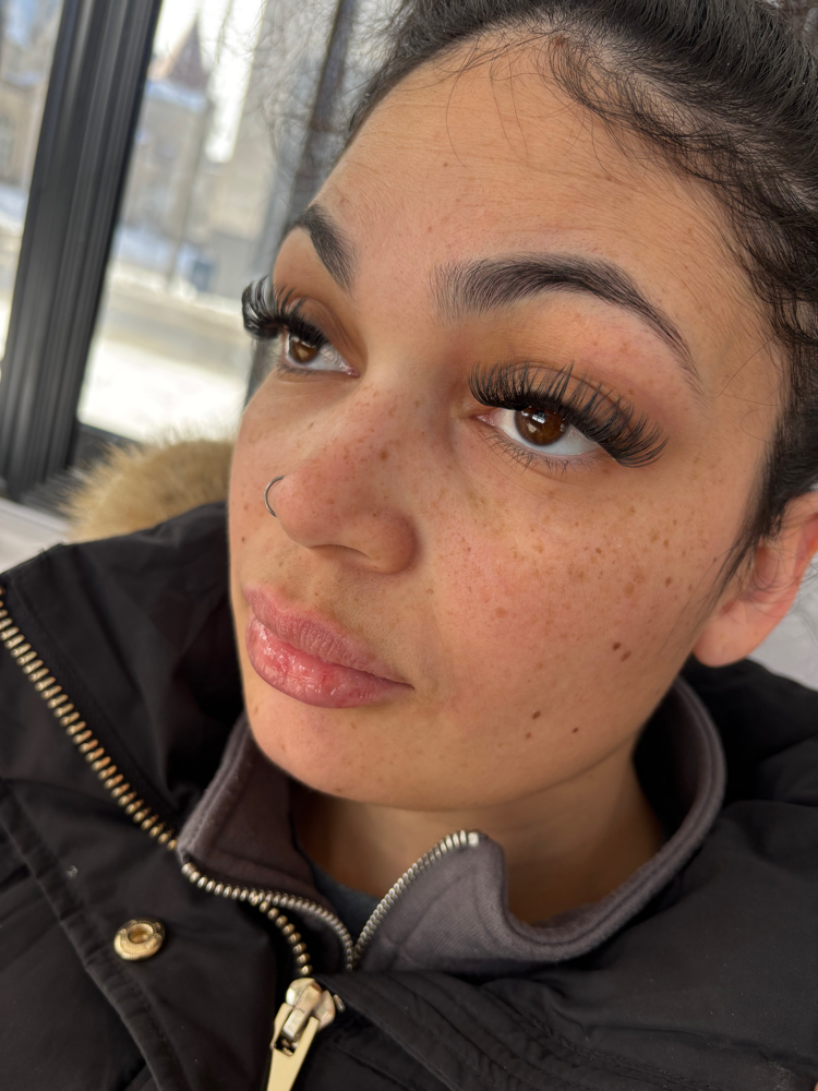 Lash Clusters