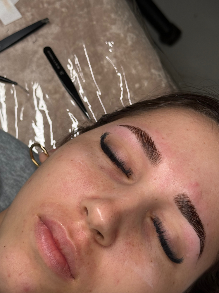 Brow Define & Stain at Roma Beauty in Nederland, TX