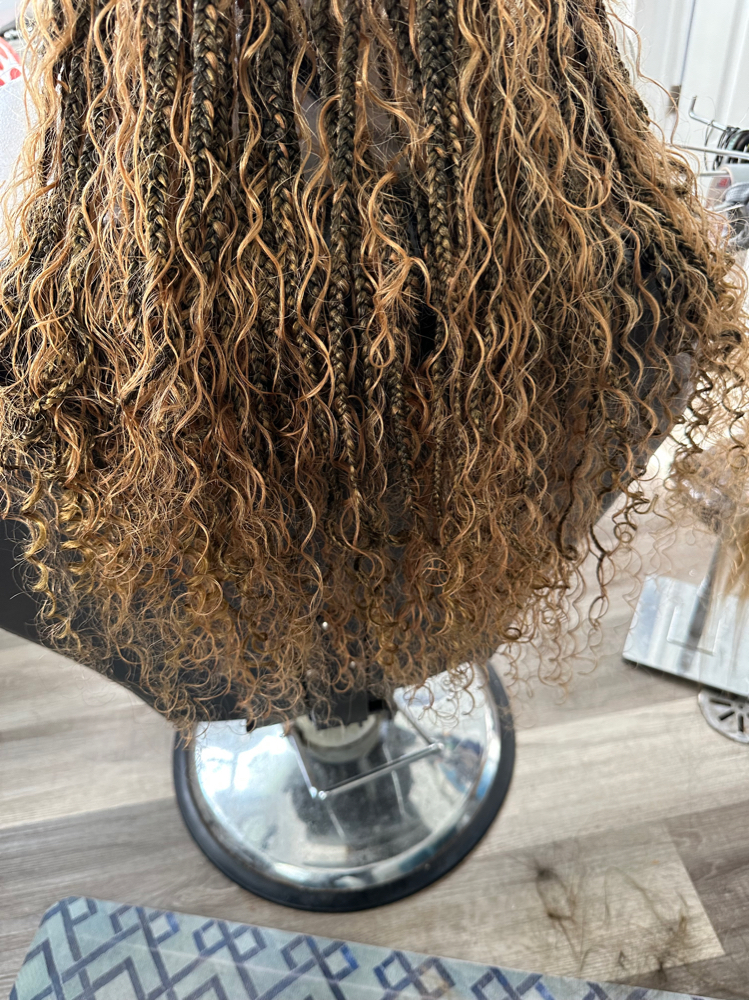 Knotless With Human Curls