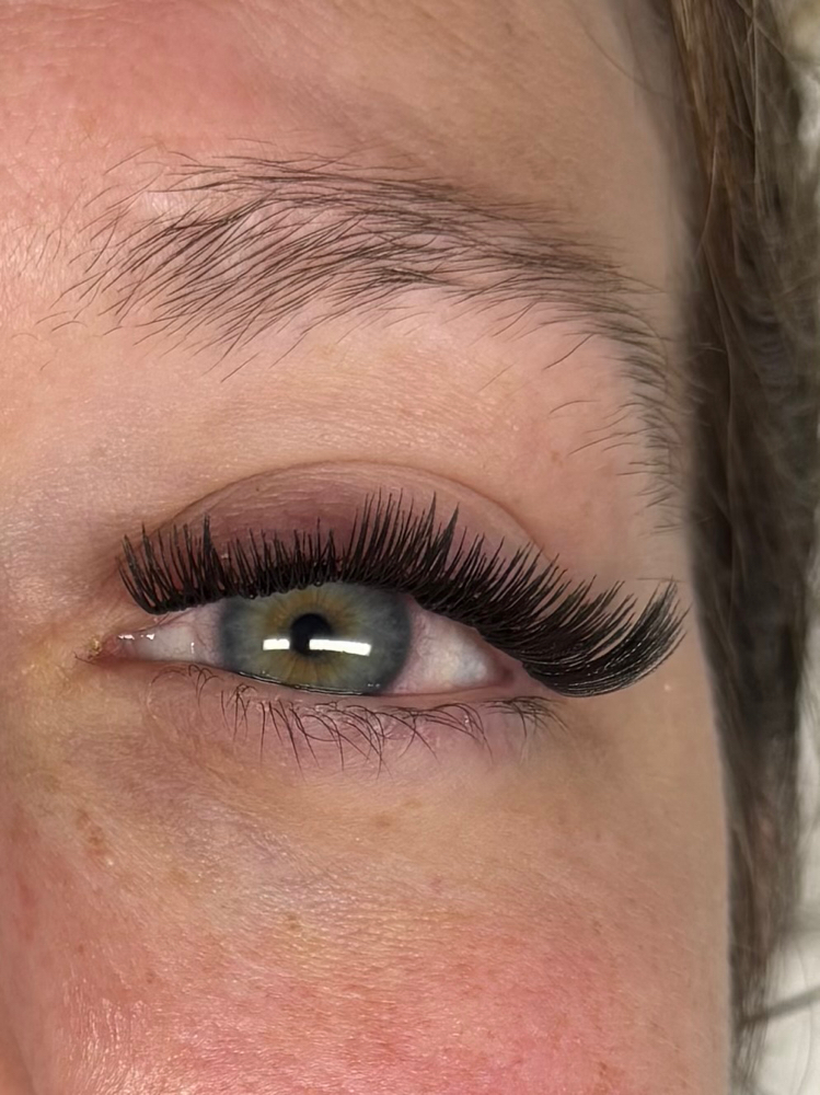 Cluster Lashes