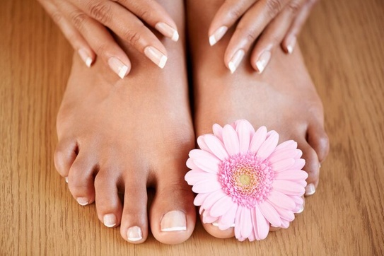 Signature Spa Manicure & Pedicure