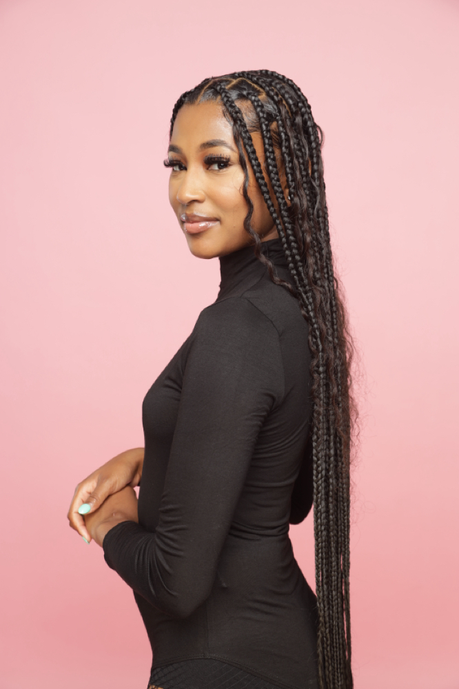 Medium Knotless braids
