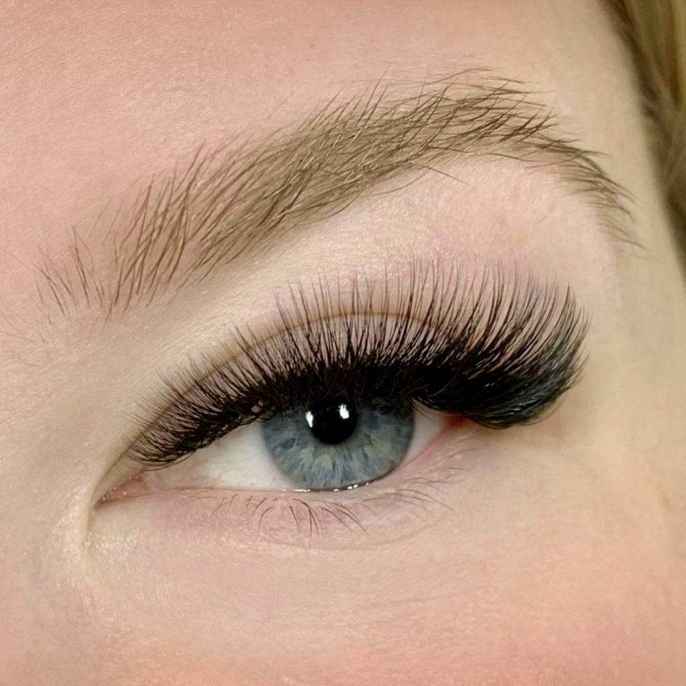 Full Set Volume at LASH BY ELLY | 7300 Magnolia Pkwy, Pearland, TX | (713) 331-5528 in Pearland, TX