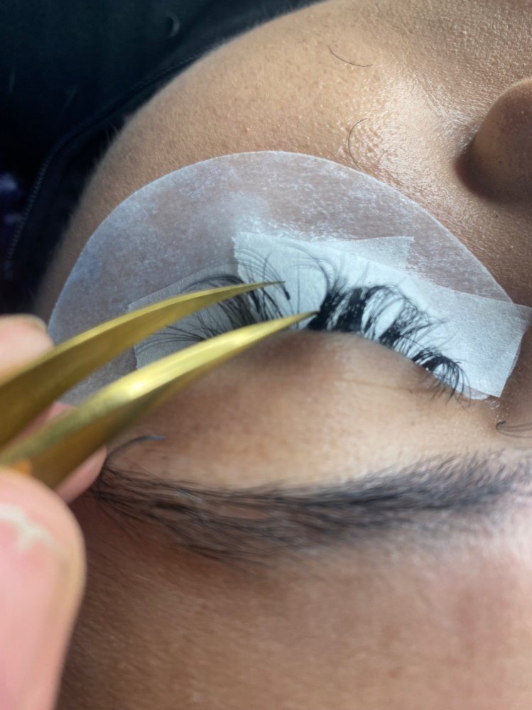 Lash Removal
