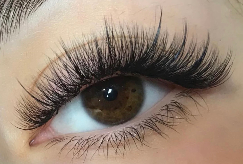 FILL: Hybrid Lashes