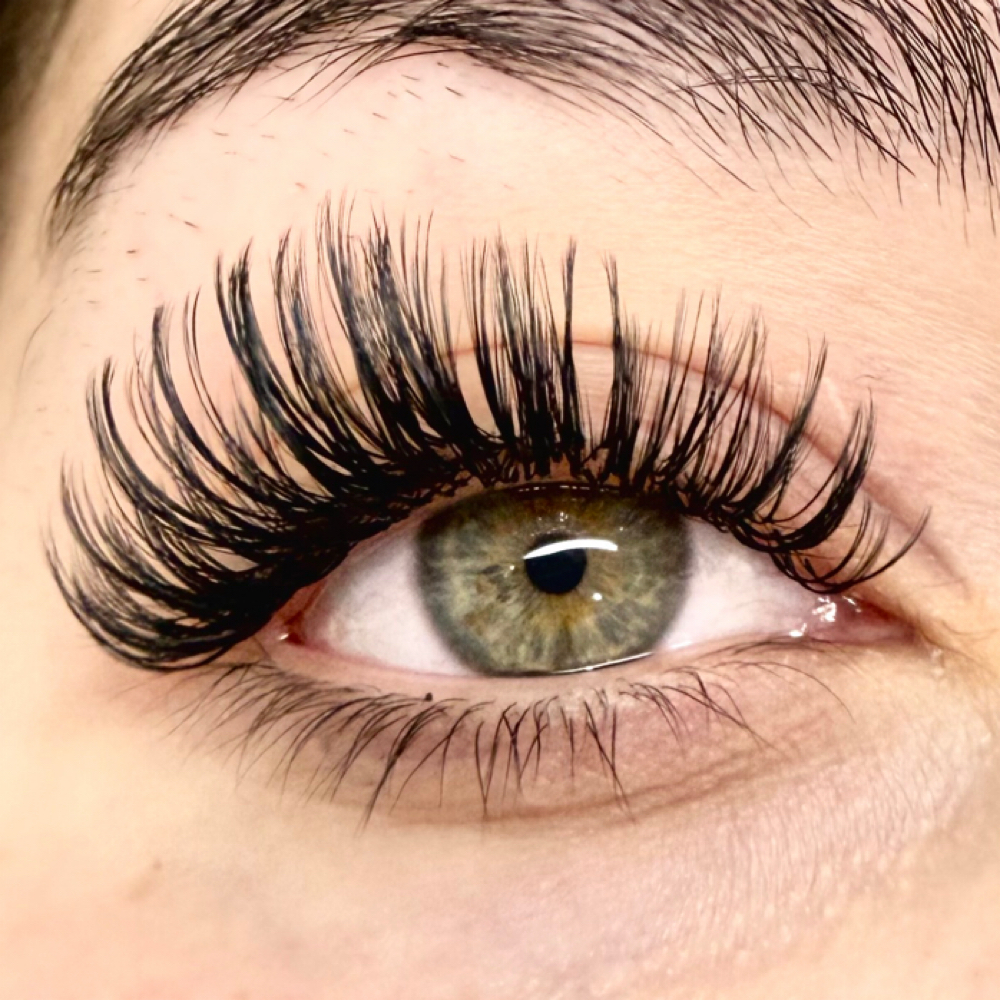 Mini Fill at Lashes by Madison Bours in Thornton, CO