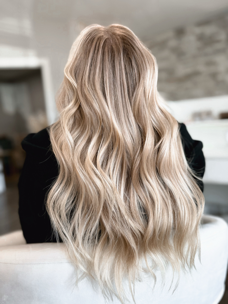 Master Stylist Highlight (Full) at Circle M Hair Studio & Beauty Bar in Saint Peters, MO