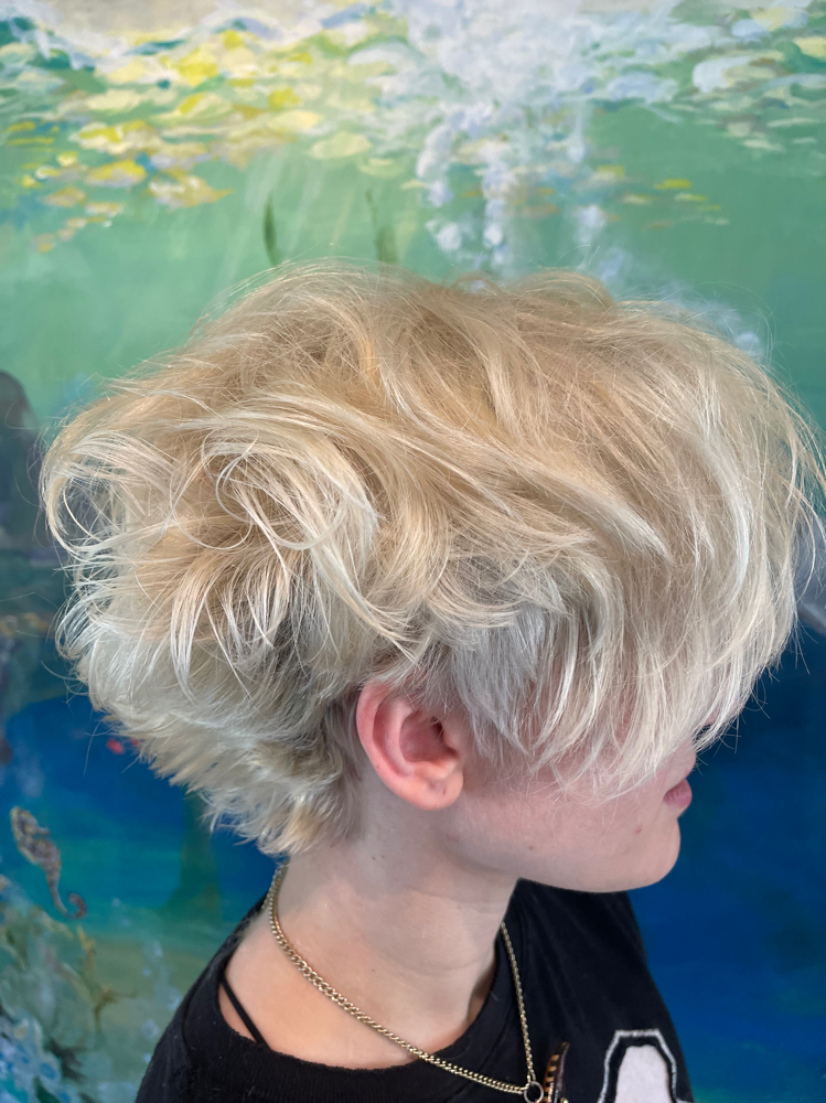 Custom Cut at SEA~lon in Oxnard, CA