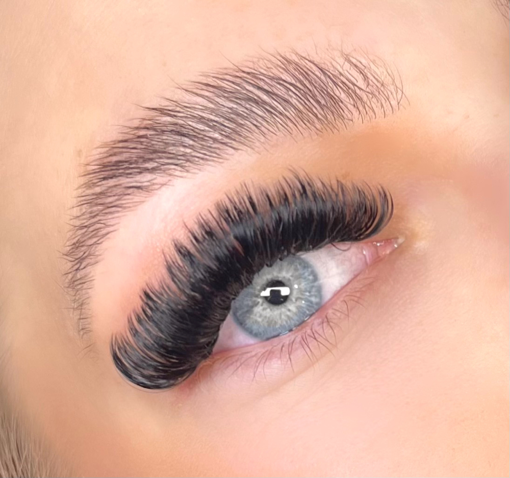 Simple Eyebrow Tweeze at Fine Tuned in Buhl, ID