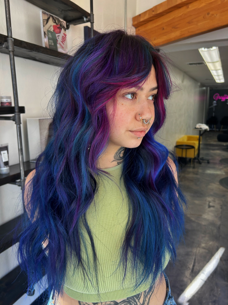 CREATIVE COLOR