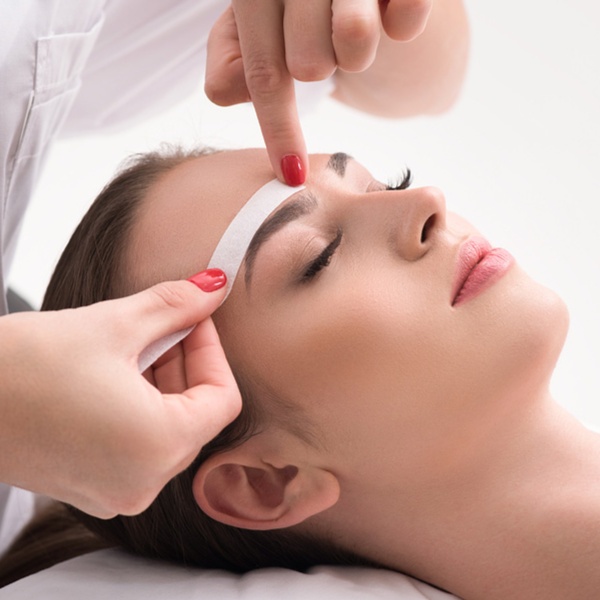 Eyebrows (Clean Up) at O Beauty Services