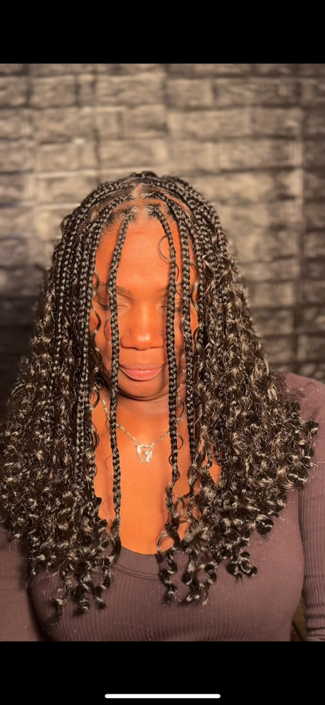 Medium Boho Bob Knotless Braids