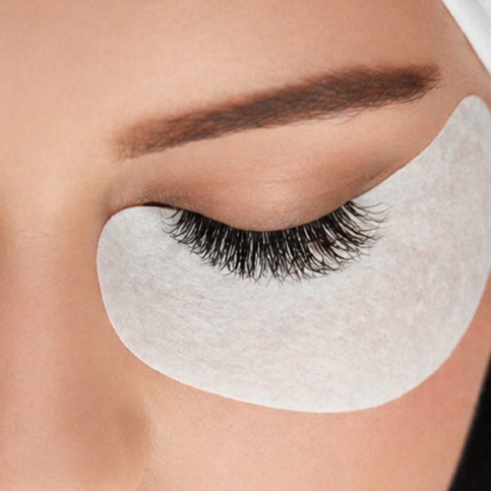 Hybrid Full-Set Eyelashes at Beauty Bar ILM in Wilmington, NC