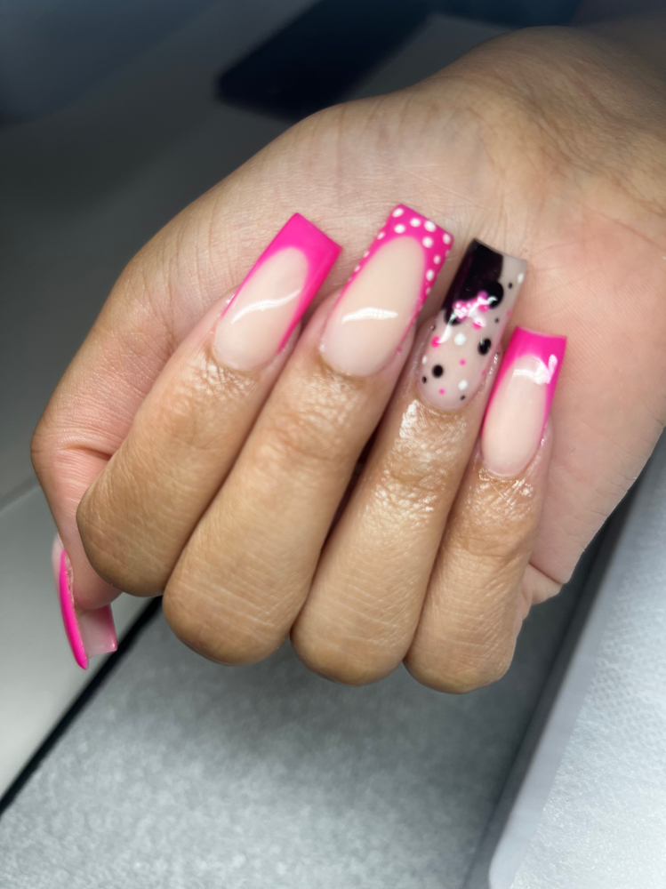 Medium Acrylic Set at Joididit in Lafayette, LA