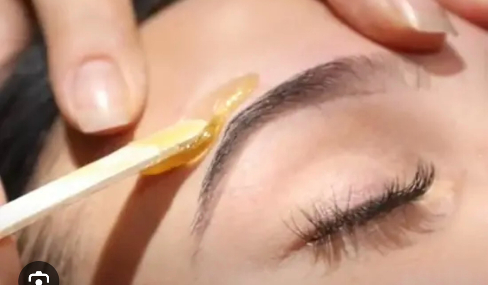 Eyebrow Wax