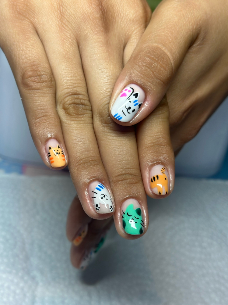Character or Complex Nail Art