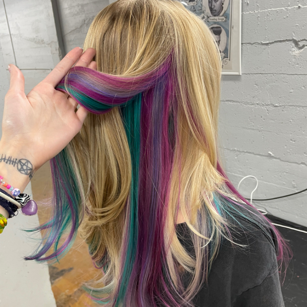 Vivid Color Service at Scissors Of Oz in Safford, AZ