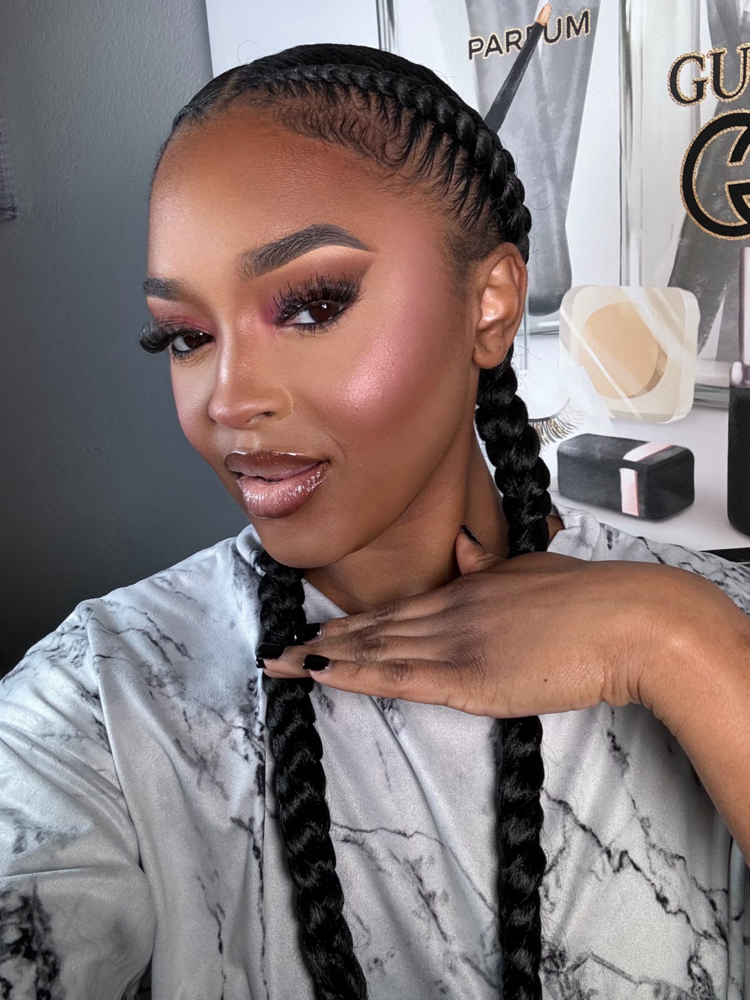 Cay Couture Signature Glam Beat💄