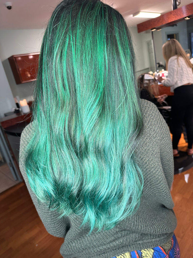 Full Head Highlights & Cut