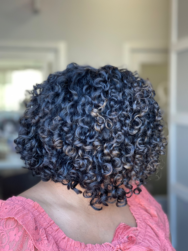 It’s A Bob (Specialty Curly Cut)