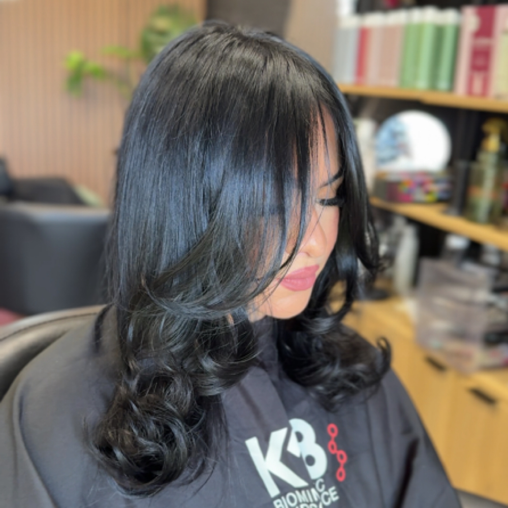 Bouncy Blowout at S.Y.M HAIR in Corpus Christi Tx, TX