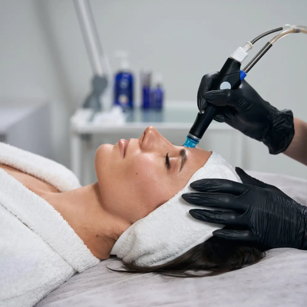 Hydrafacial Platinum at Eternal Aire Booking in Santa Cruz, CA