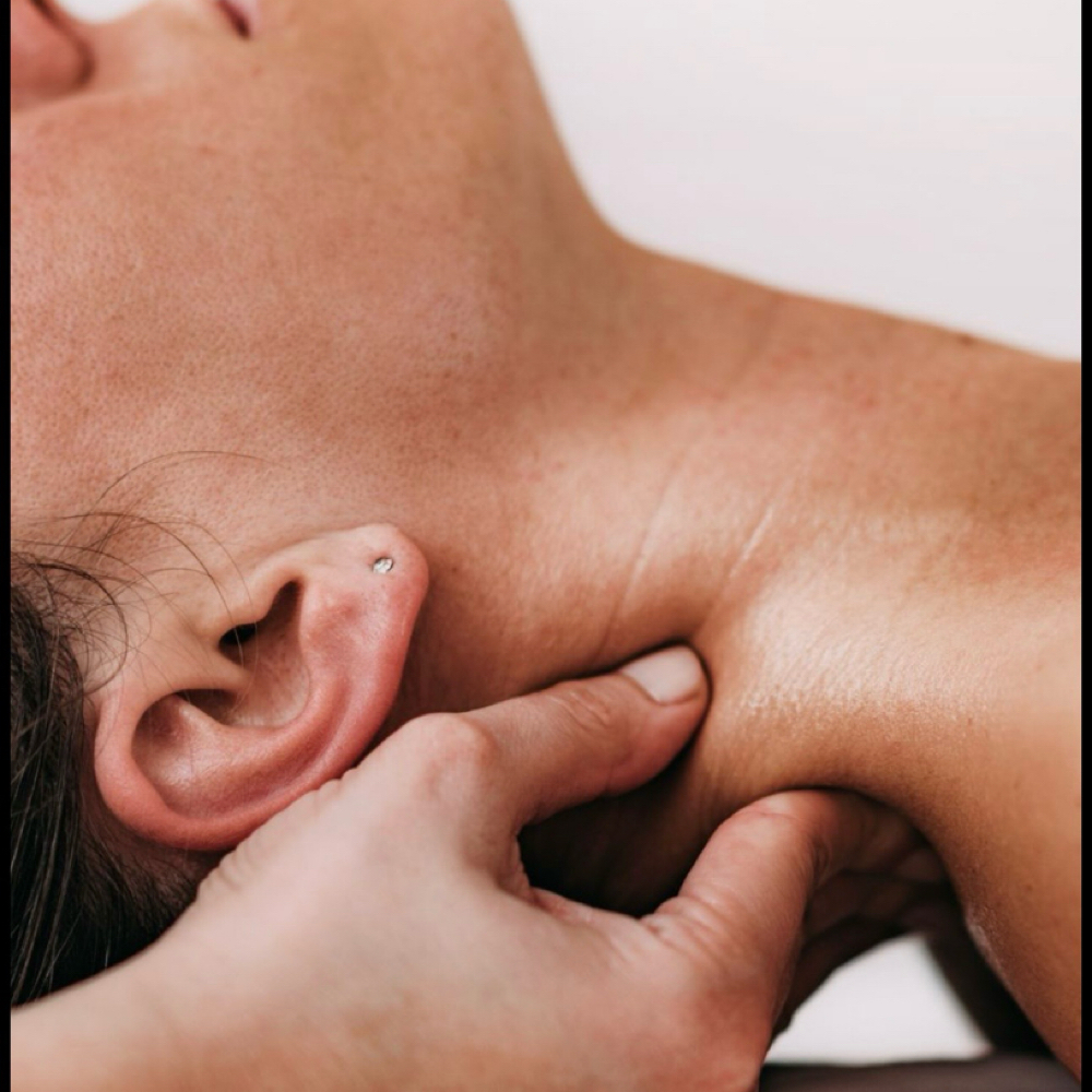 30 Min Full Body Massage at Xo Nail Salon in Watseka, IL