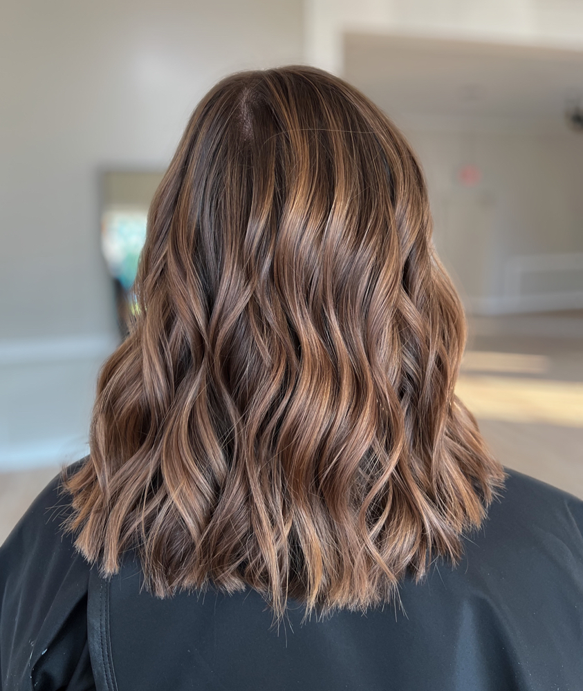 Women’s Shampoo & Cut