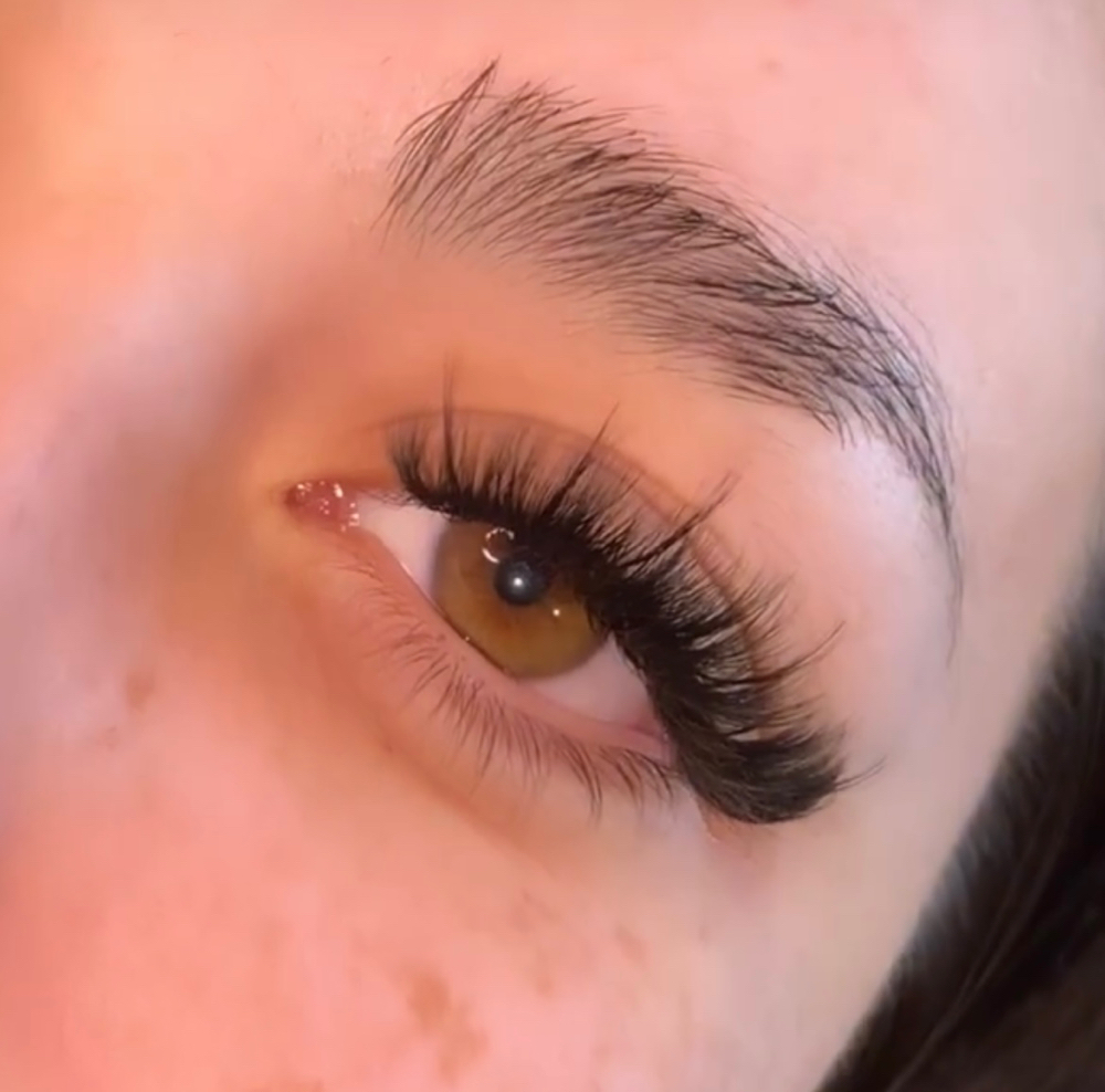 Custom Lash Extensions