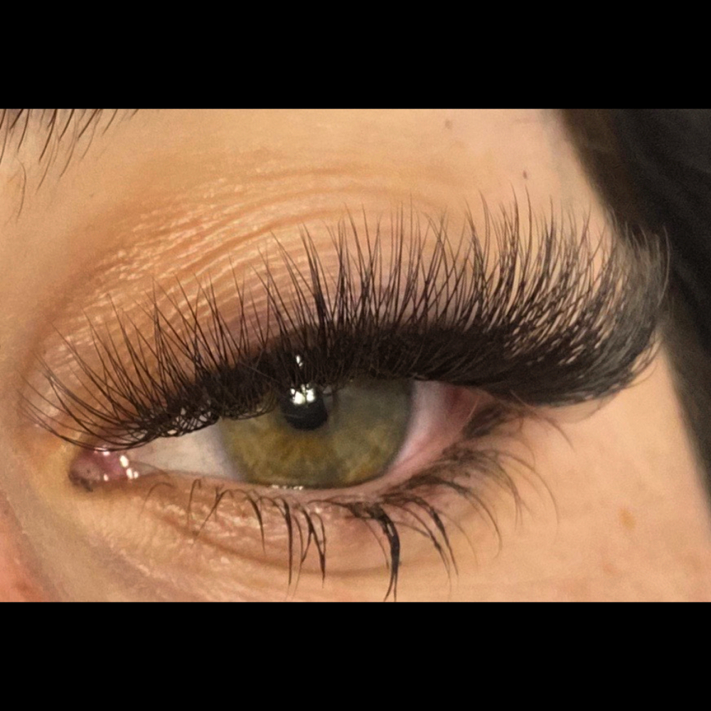 Volume Full Set at Beauty Craze in Indianapolis, IN