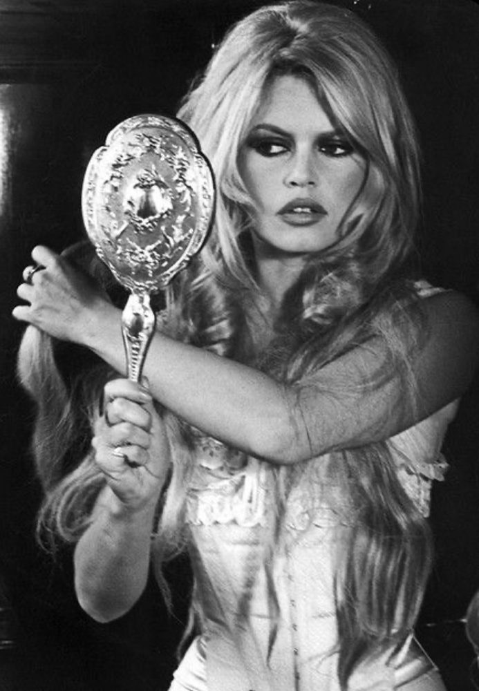 BLEACH & TONE RETOUCH at Sins of New York in New York, NY