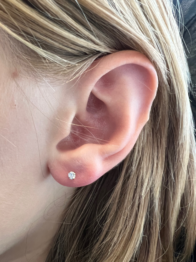 Kid's Lobe Piercing (10yr-17yr)
