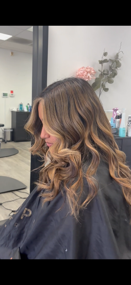 Face-Framing Highlights at Prettybabethings in Chula Vista, CA