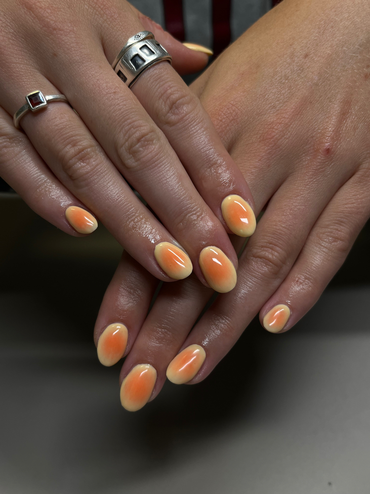 Aura Nails