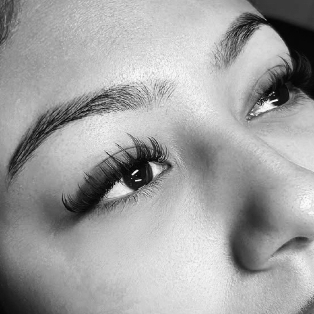 Hybrid Fill at LinasLashLab in Buffalo, NY