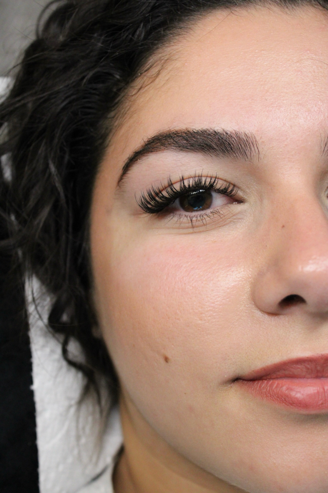 Wet Lashes Full set