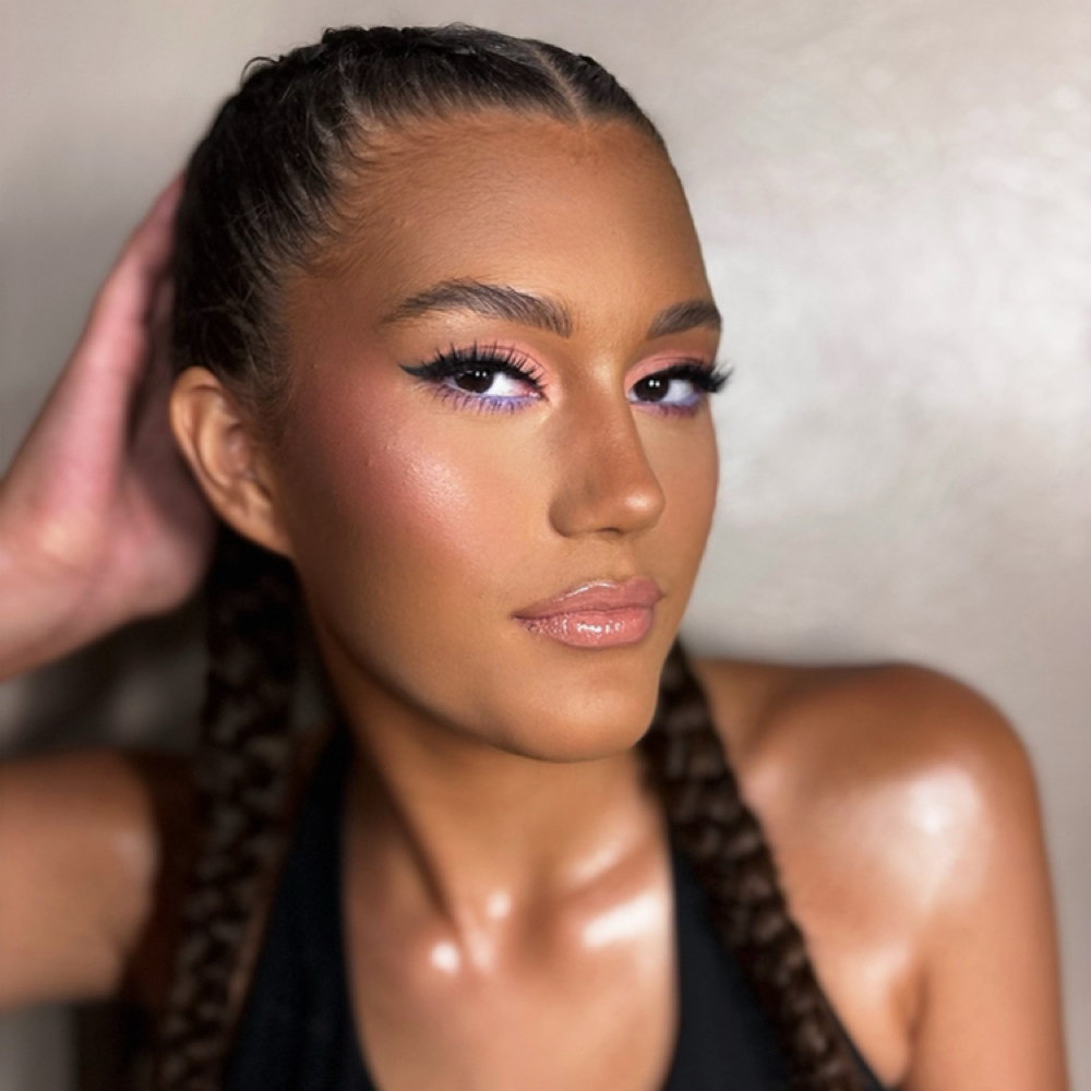 𝙵𝚄𝙻𝙻 𝙶𝙻𝙰𝙼 at Divine Lash & Hair Studio in Duncan, OK