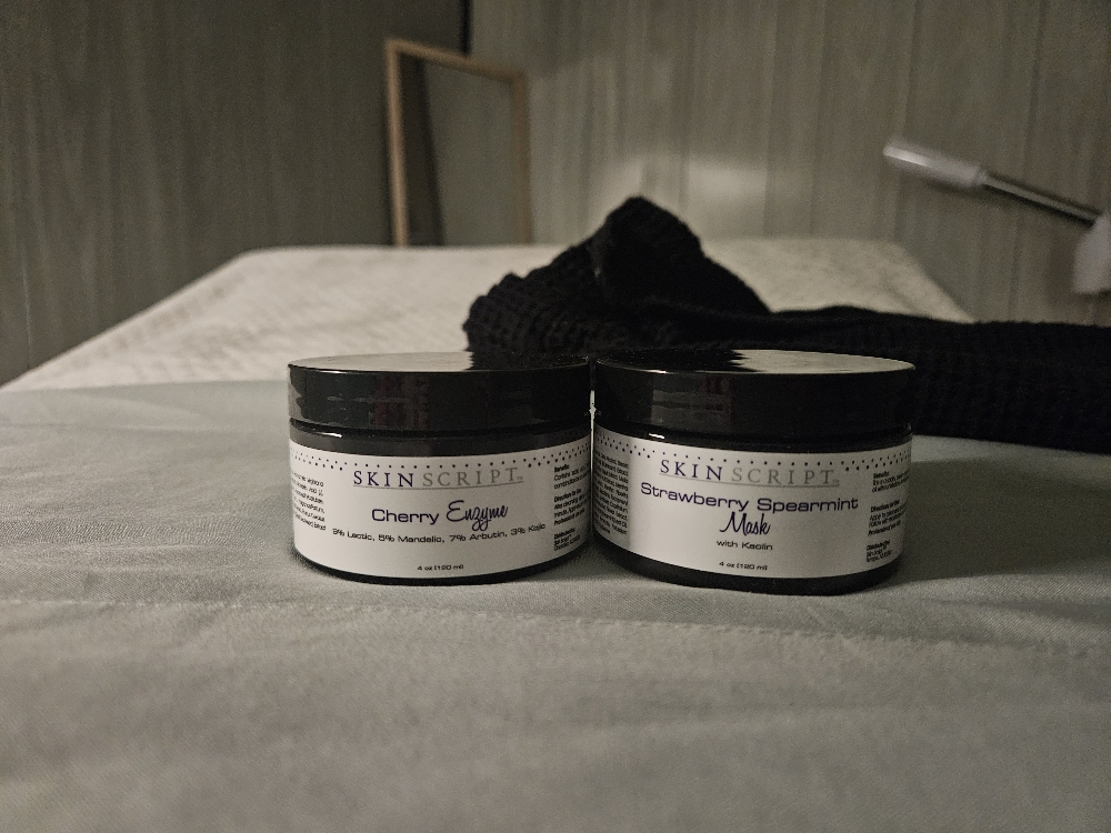 Cherry And Strawberry Spearmint Facial